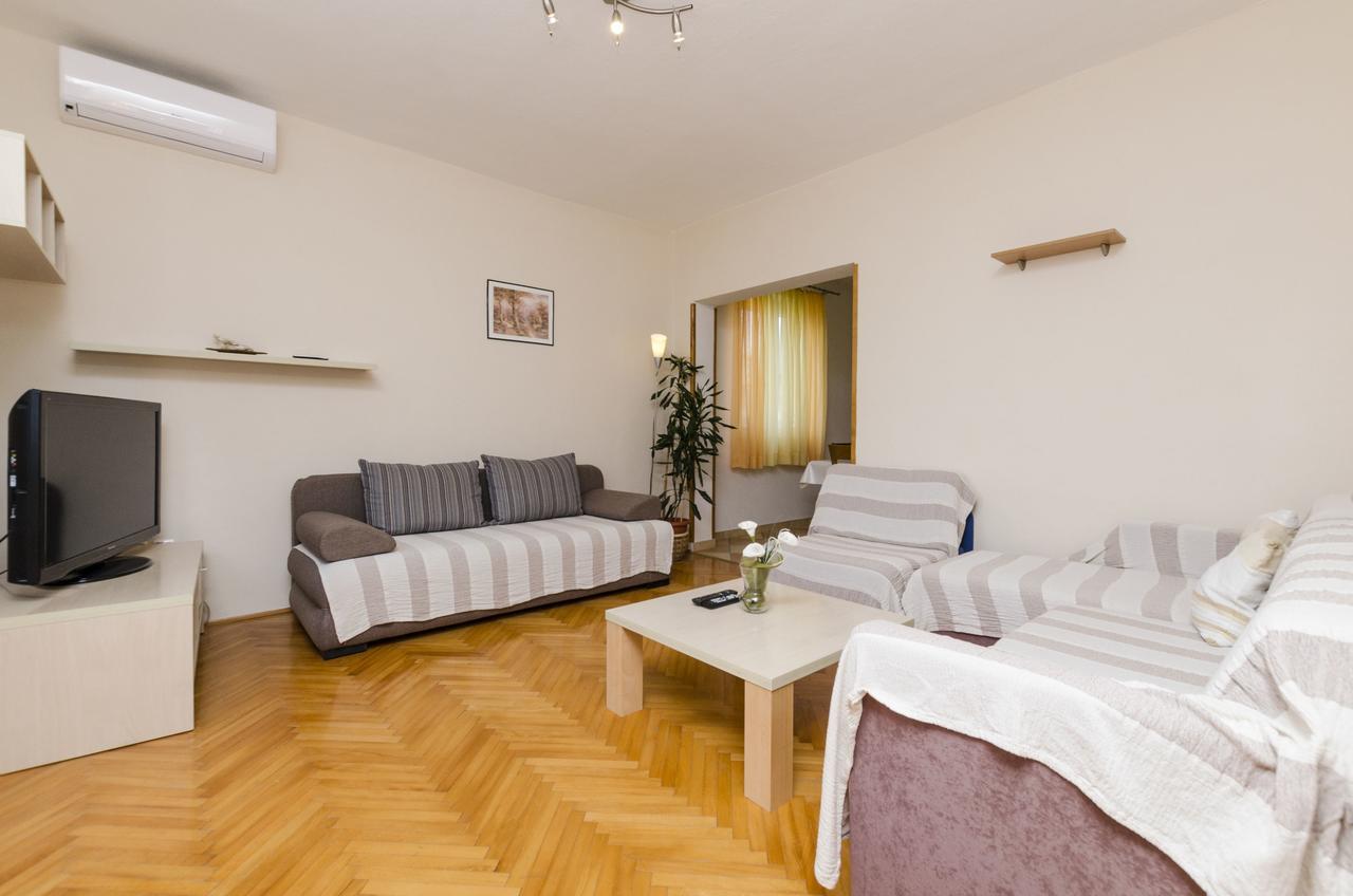 Apartment Antonija Primošten Extérieur photo